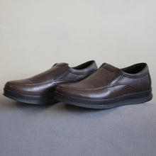 قم بتحميل الصورة إلى المعرض، حذاء طبي من الجلد