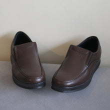 قم بتحميل الصورة إلى المعرض، حذاء طبي من الجلد